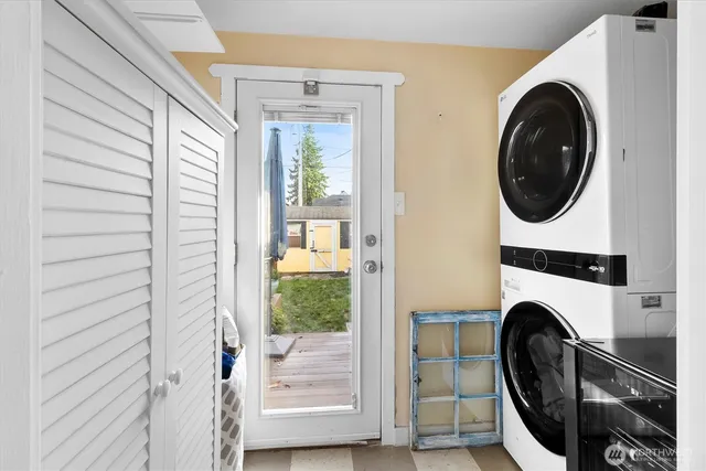 $625,000 | 2201 Rockefeller Avenue, Everett, WA 98201