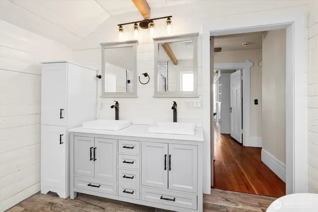 $625,000 | 2201 Rockefeller Avenue, Everett, WA 98201