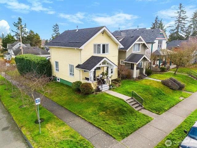 $625,000 | 2201 Rockefeller Avenue, Everett, WA 98201