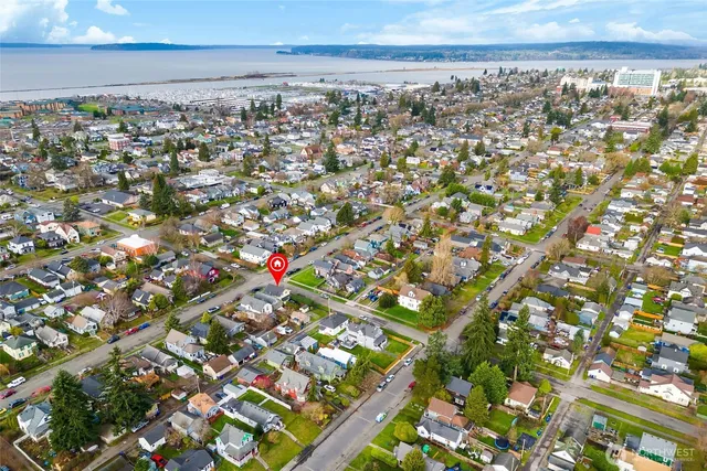 $625,000 | 2201 Rockefeller Avenue, Everett, WA 98201