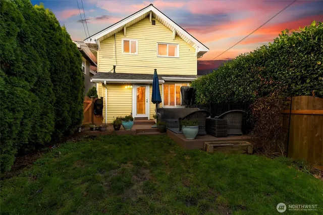 $625,000 | 2201 Rockefeller Avenue, Everett, WA 98201