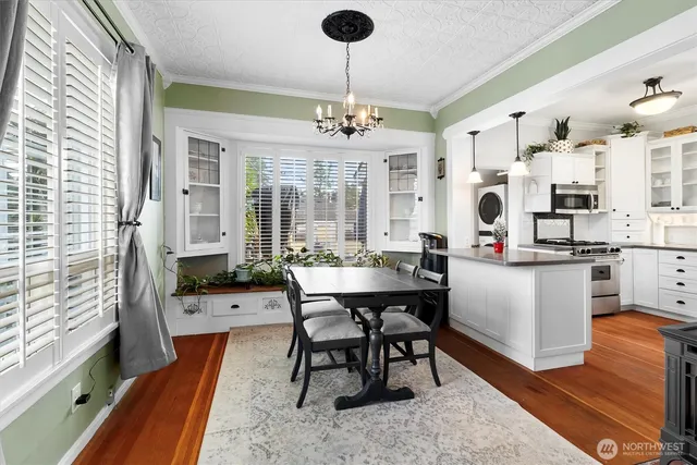 $625,000 | 2201 Rockefeller Avenue, Everett, WA 98201