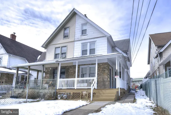 $1,750 | 143 Greenwood Avenue, Unit 2, Ambler, PA 19002