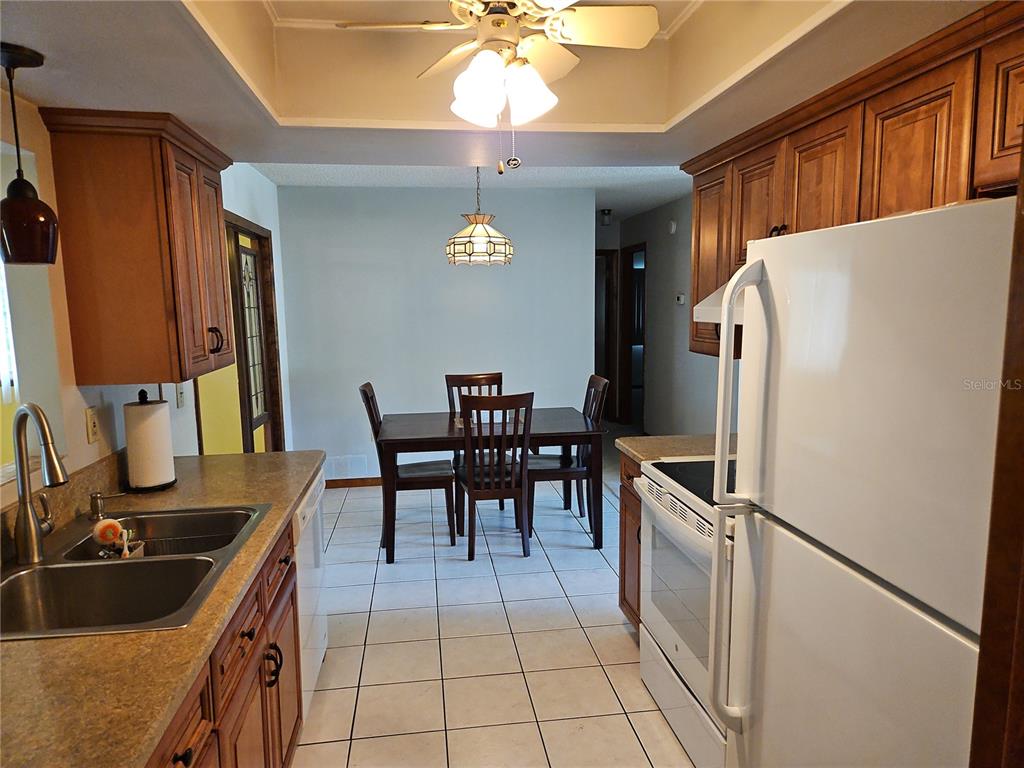 11087 Southwest 77th Court Ocala, FL 34476 - Photo 10 of 31