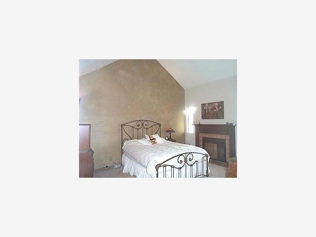 357 West Rincon Avenue, Unit B Campbell, CA 95008 - Photo 5 of 9 Gallery Image 5