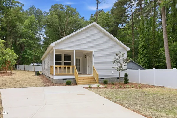 $309,900 | 1304 Goldsboro Avenue, Sanford, NC 27330