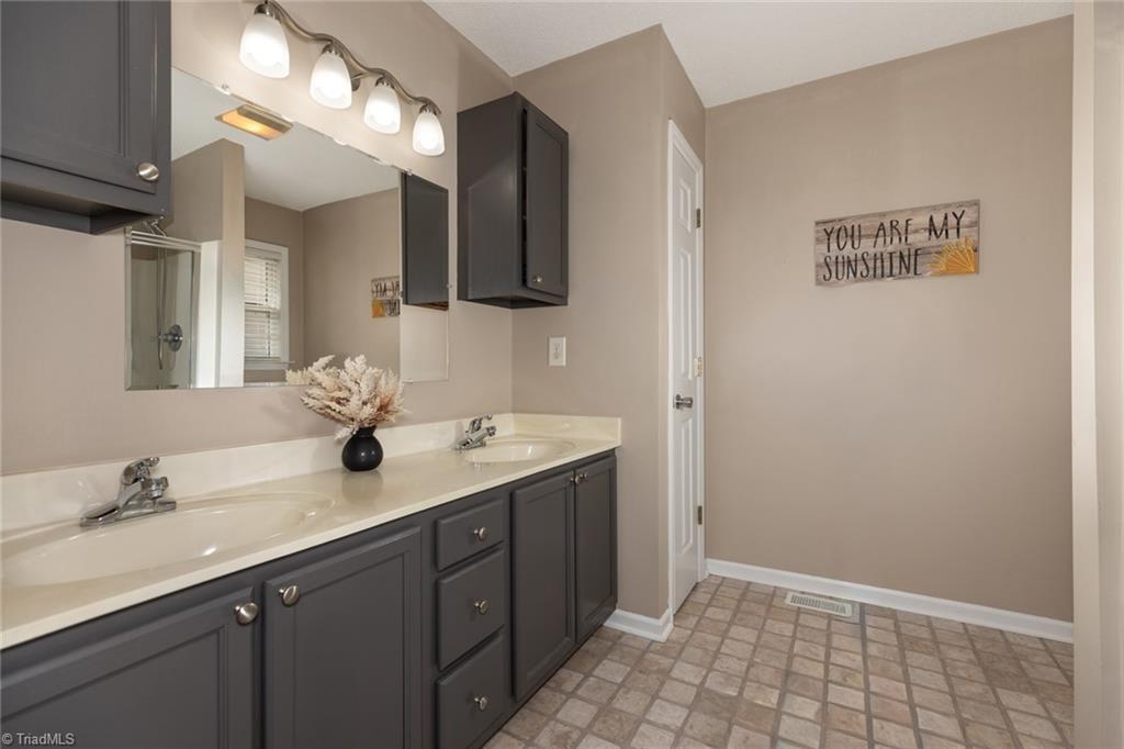 605 Paul Kennedy Road Thomasville, NC 27360 - Photo 21 of 37