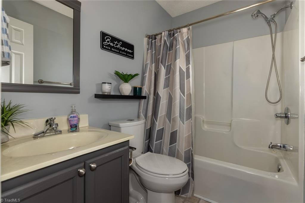 605 Paul Kennedy Road Thomasville, NC 27360 - Photo 25 of 37