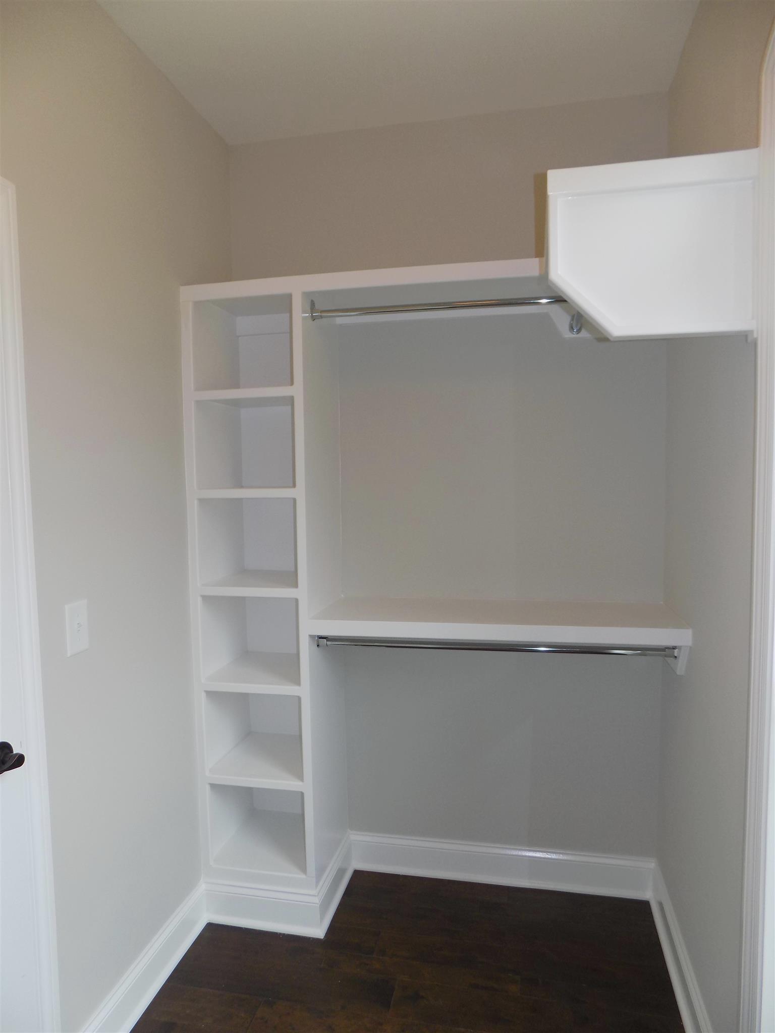 254 Bates Road Lebanon, TN 37087 - Photo 15 of 20 a view of an empty walk in closet