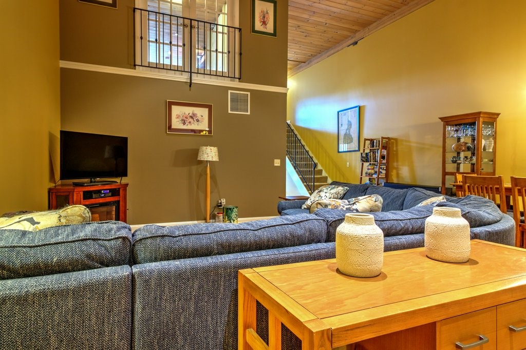 1 Tupperware Drive, Unit 226 North Smithfield, RI 02896 - Photo 3 of 25