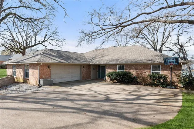 $655,000 | 14010 Whatley Drive, Streetman, TX 75859