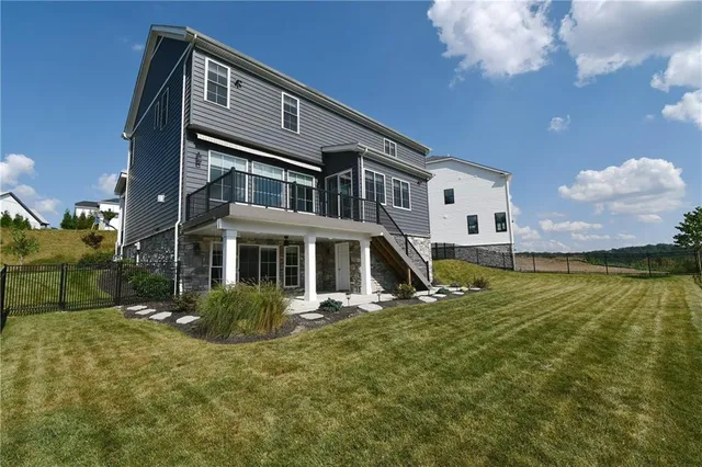 $799,900 | 408 Barons Court, Venetia, PA 15367