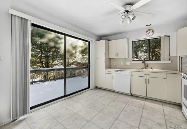 $450,000 | 578 Heritage Hills, Unit D, Somers, NY 10589