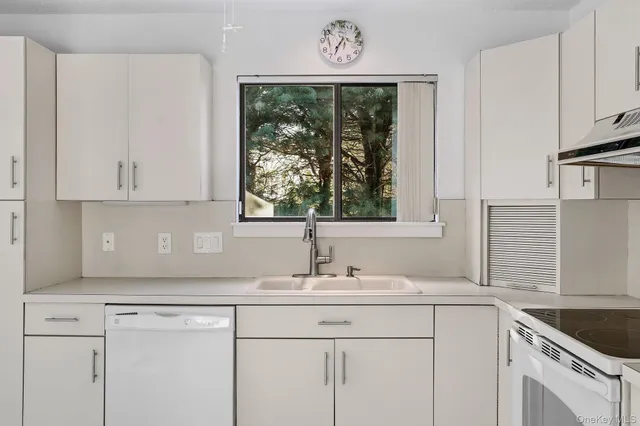 $450,000 | 578 Heritage Hills, Unit D, Somers, NY 10589