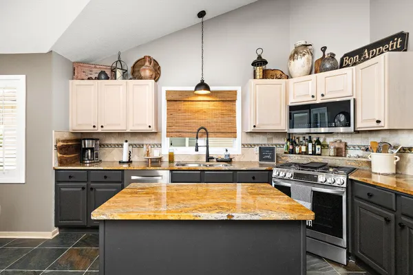 $529,900 | 2833 Wilds Lane Northwest, Prior Lake, MN 55372