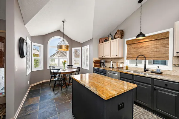 $529,900 | 2833 Wilds Lane Northwest, Prior Lake, MN 55372