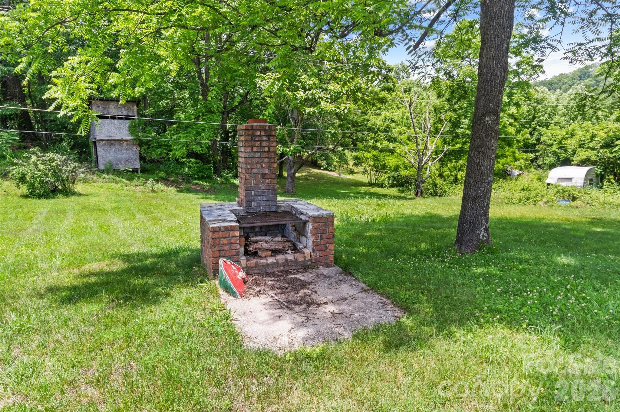 1323 Locust Grove Road Hendersonville, NC 28792 - Photo 27 of 30