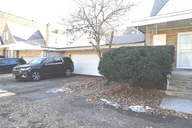 $275,000 | 937 East 84th Place, Chicago, IL 60619