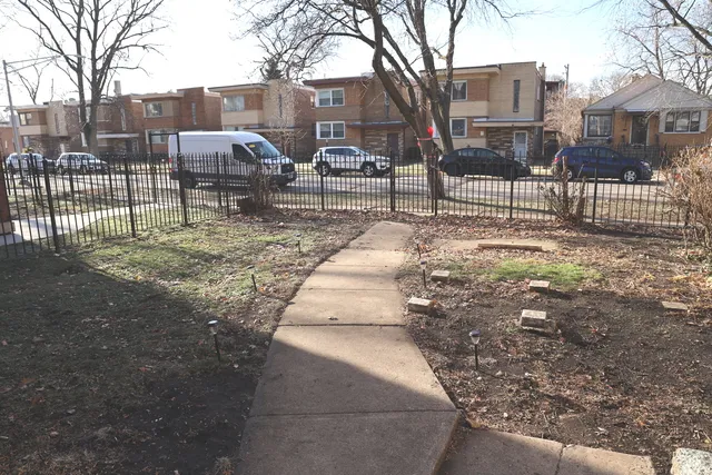 $275,000 | 937 East 84th Place, Chicago, IL 60619