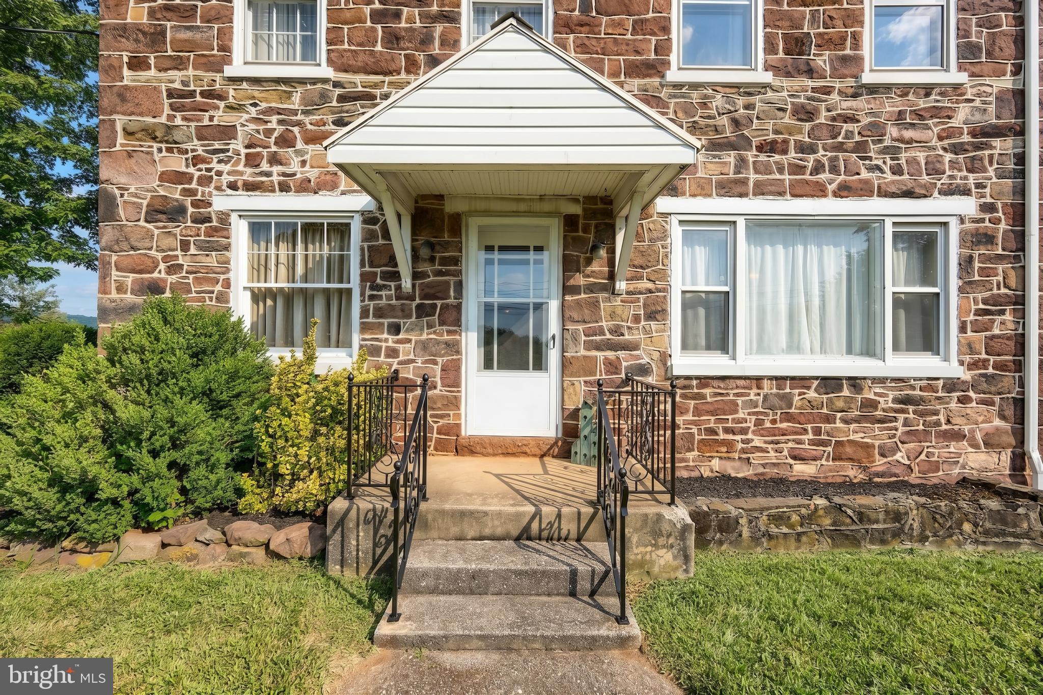 4951 Carlisle Road Dover, PA 17315 - Photo 5 of 55 Gallery Image 5