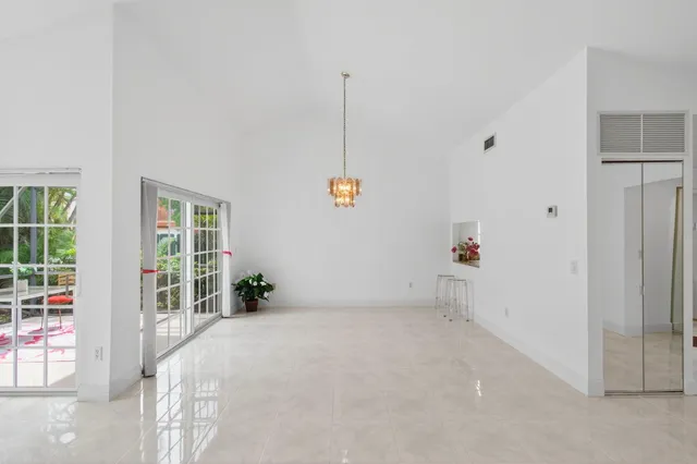 $608,900 | 6105 Via Laguna Lane, Boca Raton, FL 33433