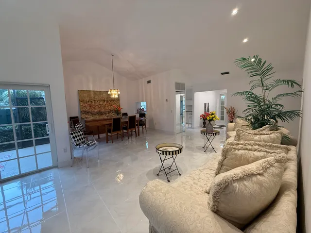 $608,900 | 6105 Via Laguna Lane, Boca Raton, FL 33433