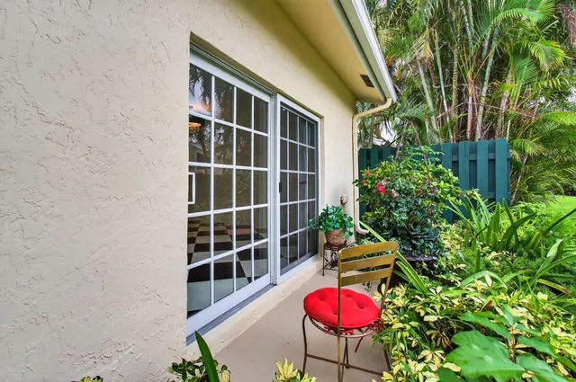 $608,900 | 6105 Via Laguna Lane, Boca Raton, FL 33433