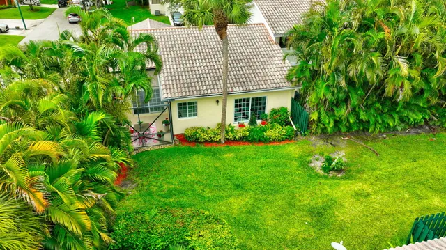 $608,900 | 6105 Via Laguna Lane, Boca Raton, FL 33433