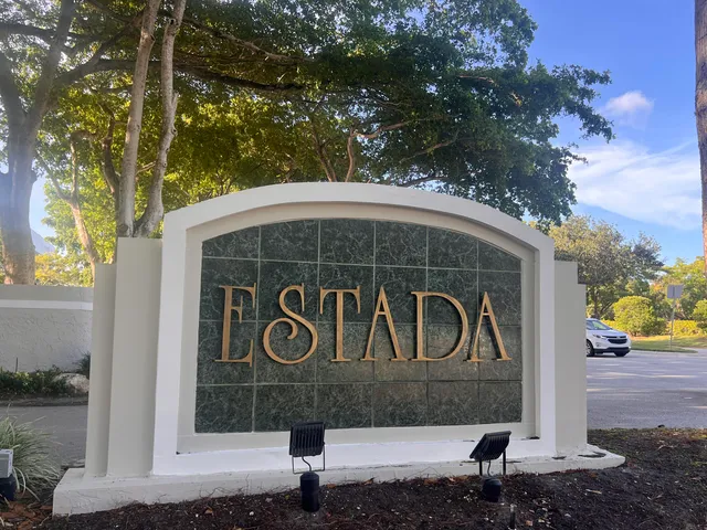 $608,900 | 6105 Via Laguna Lane, Boca Raton, FL 33433