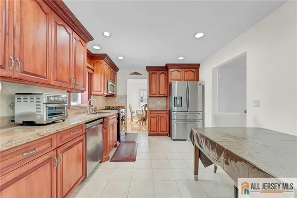 $784,900 | 25 Stanley Avenue, Dayton, NJ 08810