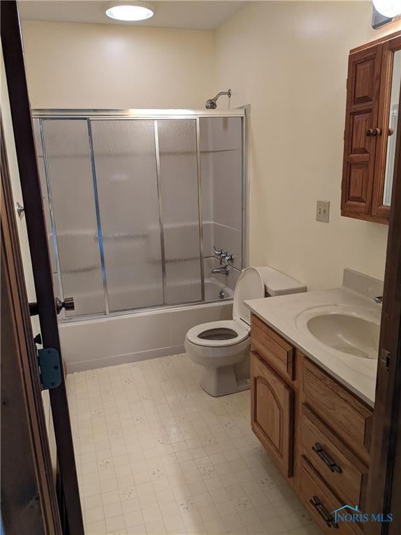 24630 Pemberville Road Perrysburg, OH 43551 - Photo 10 of 20 Upstairs Bathroom