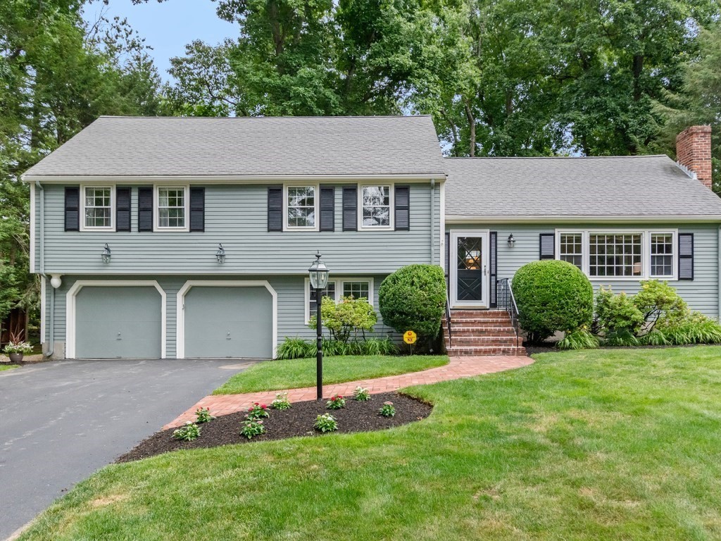 20 Mayflower Road Winchester, MA 01890 - Photo 1 of 40