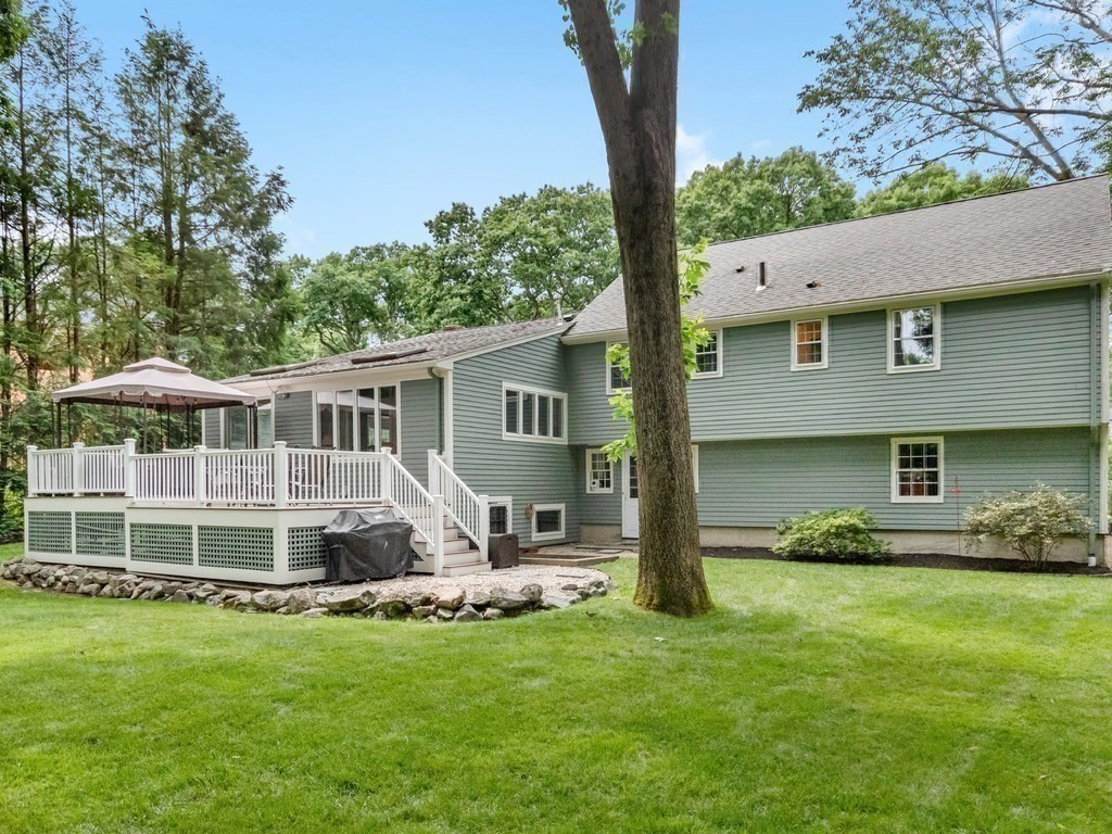 20 Mayflower Road Winchester, MA 01890 - Photo 30 of 40