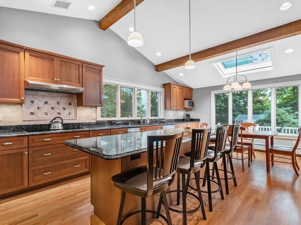 20 Mayflower Road Winchester, MA 01890 - Photo 3 of 40