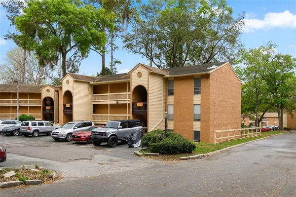 $139,000 | 1810 Northwest 23rd Boulevard, Unit 174, Gainesville, FL 32605