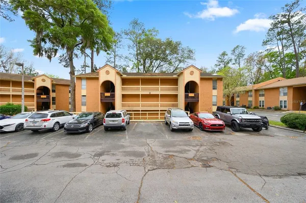 $139,000 | 1810 Northwest 23rd Boulevard, Unit 174, Gainesville, FL 32605