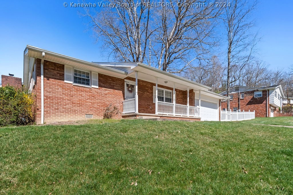 1405 Newcastle Road Charleston, WV 25314 - Photo 3 of 37 Gallery Image 3