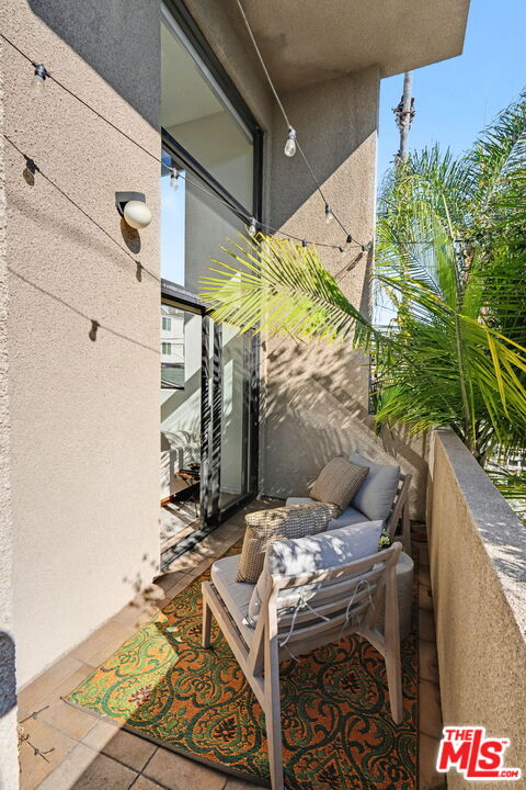 9917 Tabor Street, Unit 2 Los Angeles, CA 90034 - Photo 16 of 38