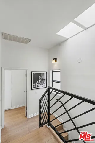 $1,049,000 | 9917 Tabor Street, Unit 2, Los Angeles, CA 90034