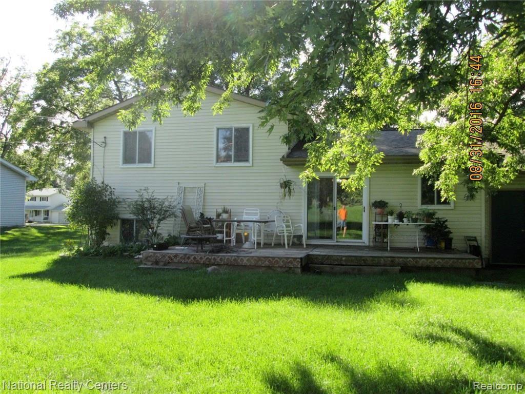6602 Walters Road Clarkston, MI 48346 - Photo 5 of 32 IMG_0170.jpg