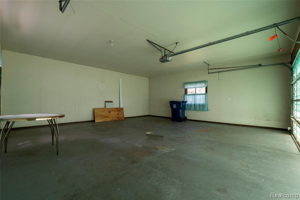 2900 South Miller Road Saginaw, MI 48609 - Photo 22 of 30