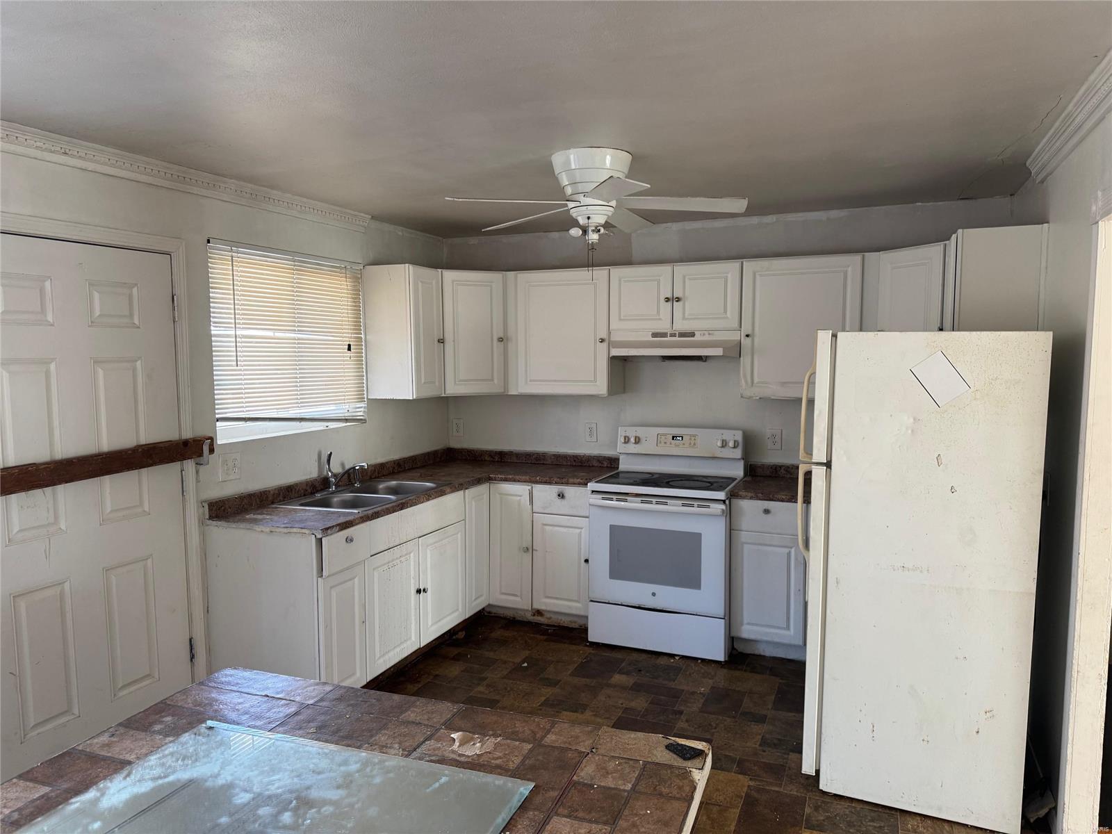 2229 Duchess Drive St. Louis, MO 63136 - Photo 4 of 10