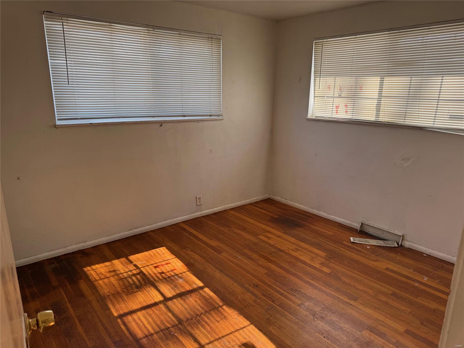 2229 Duchess Drive St. Louis, MO 63136 - Photo 8 of 10