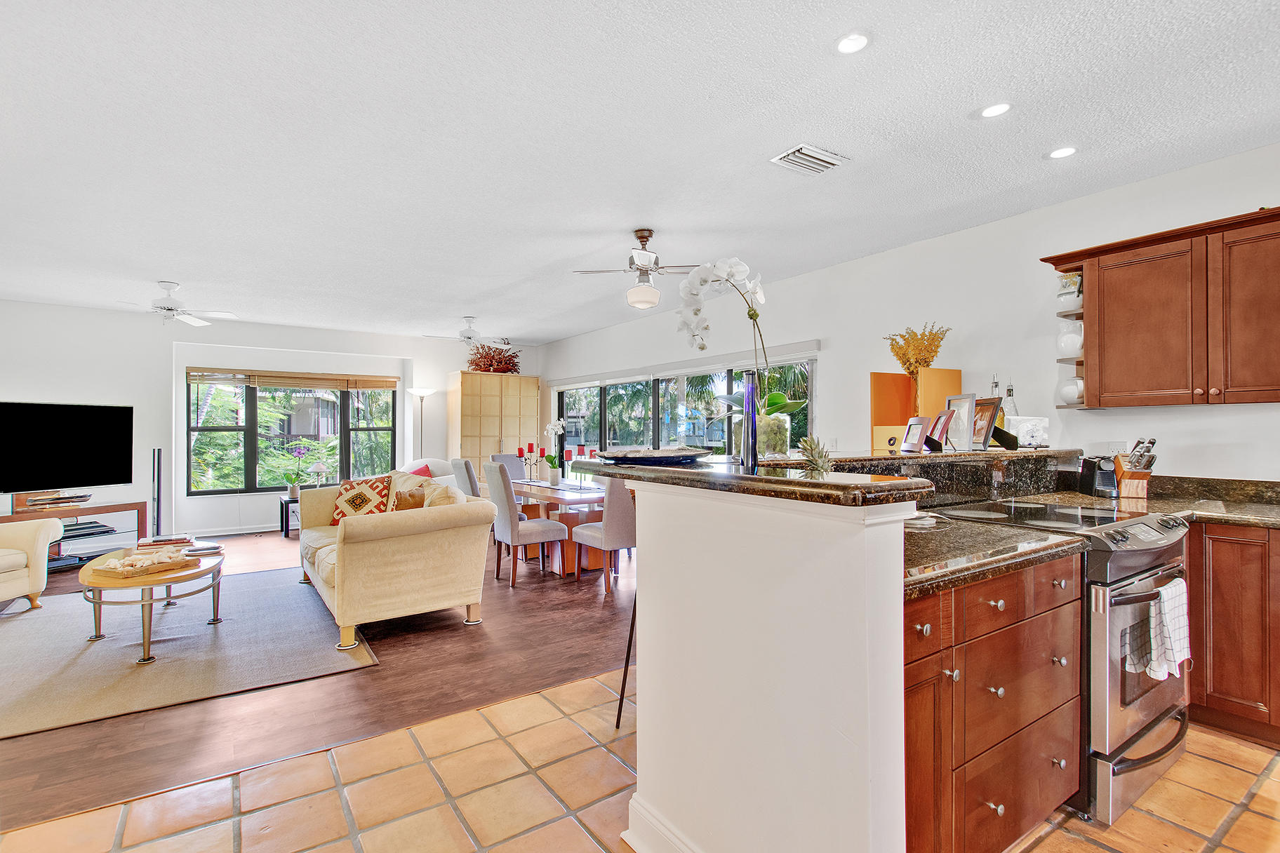 13368 Polo Road West, Unit C206 Wellington, FL 33414 - Photo 3 of 25 13368 Polo Club Rd C-206 (3)
