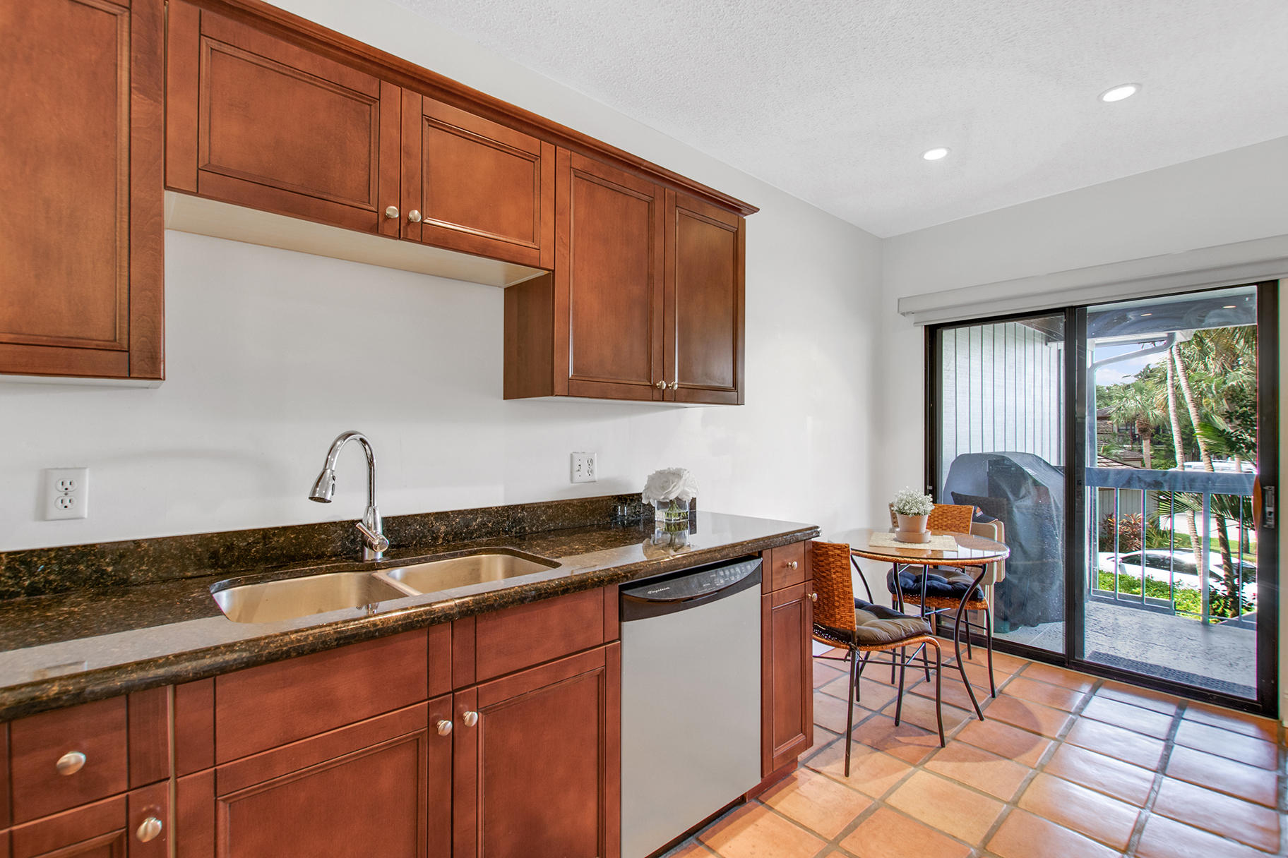13368 Polo Road West, Unit C206 Wellington, FL 33414 - Photo 9 of 25 13368 Polo Club Rd C-206 (9)