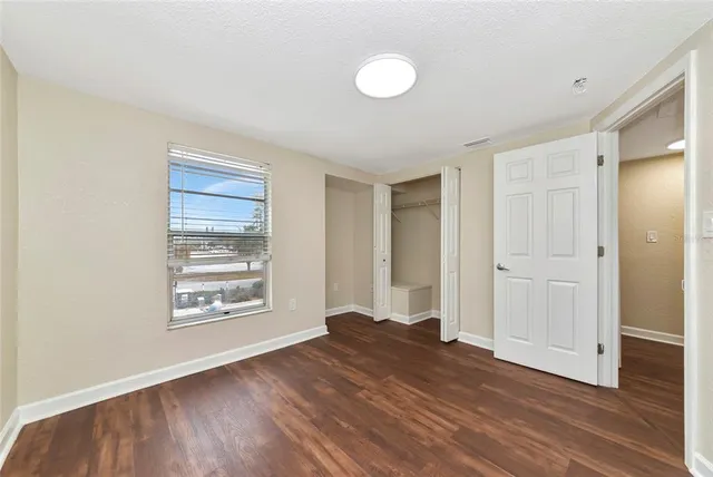 $1,800 | 960 Highland Street, Unit B2, Sarasota, FL 34234