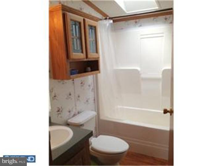 417 Gelsinger Road Reading, PA 19608 - Photo 18 of 25 Bathroom
