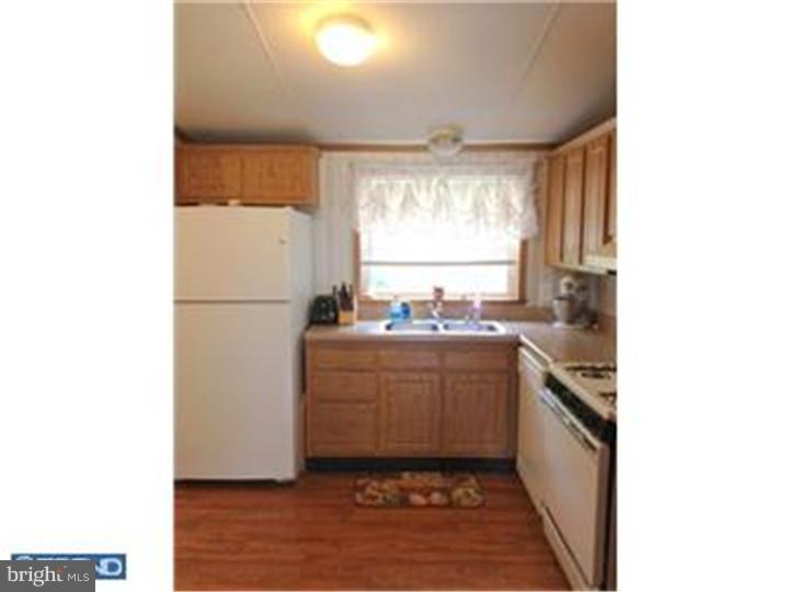 417 Gelsinger Road Reading, PA 19608 - Photo 6 of 25 Kitchen