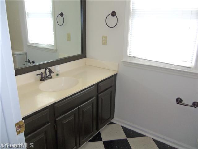 4145 Tecumseh Street High Point, NC 27265 - Photo 9 of 12 Bath.
