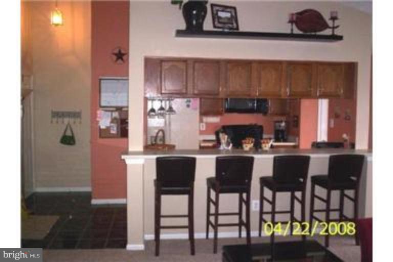 869 Deering Road, Unit 9L Pasadena, MD 21122 - Photo 7 of 15 Kitchen